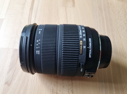 Sigma 200 6 3 dc - 18-200, f3,5-6,3